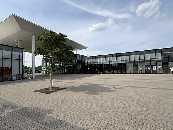 イイナパーク川口　地域物産館やカフェ、レストランも併設されています　大人も子どもも楽しめる施設です