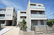 西川口駅より徒歩7分 築8年5ヶ月 3階建の賃貸物件