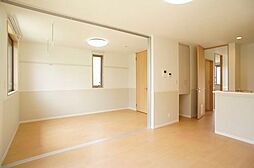 エピック 00107 1階2LDKの室内