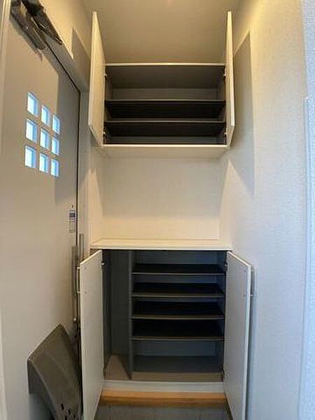 apartment 茨城県常総市内守谷町きぬの里３丁目7-7
地図を見る