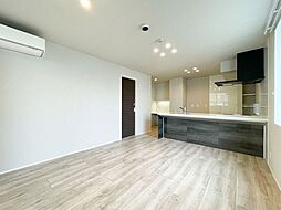 プルミエール境南町 00202 2階2LDKの室内
