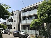 都筑ふれあいの丘駅より徒歩14分 築2年8ヶ月 3階建の賃貸物件