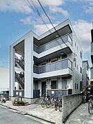 川崎駅よりバス10分 徒歩4分 3階 築22年の賃貸物件
