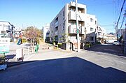 元住吉駅より徒歩15分 築10年6ヶ月 3階建の賃貸物件