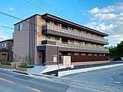 八幡宿駅より徒歩14分 築6年4ヶ月 3階建の賃貸物件