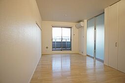 アドラーブル 00302 3階2LDKの室内