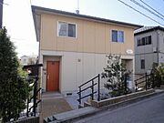 町田駅よりバス9分 徒歩2分 築19年9ヶ月 2階建の賃貸物件