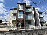 鶴巻温泉駅より徒歩1分 1階 築3年9ヶ月の賃貸物件