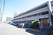 大和駅より徒歩10分 築22年9ヶ月 3階建の賃貸物件