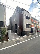 下北沢駅より徒歩4分 1階 築2年9ヶ月の賃貸物件