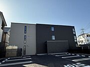 吉川駅より徒歩4分 新築 3階建の賃貸物件