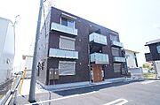 古河駅より徒歩23分 築8年2ヶ月 3階建の賃貸物件