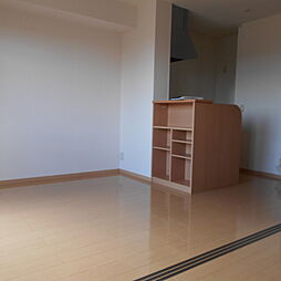 ルリエール 105 1階1LDKのリビング/ダイニング