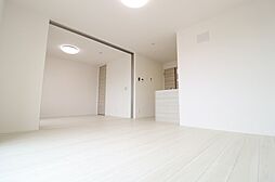 ヴォルガ　II 203 2階2LDKのリビング/ダイニング