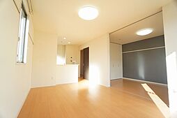 エストレリータ 103 1階2LDKのリビング/ダイニング