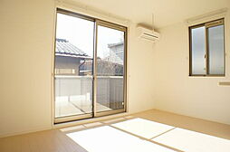 カーサ　ファルコーネ 203 2階1LDKのリビング/ダイニング