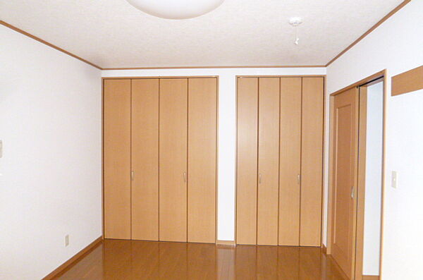 detached 群馬県伊勢崎市市場町２丁目894-1

地図を見る