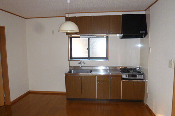 detached 群馬県伊勢崎市市場町２丁目894-1

地図を見る