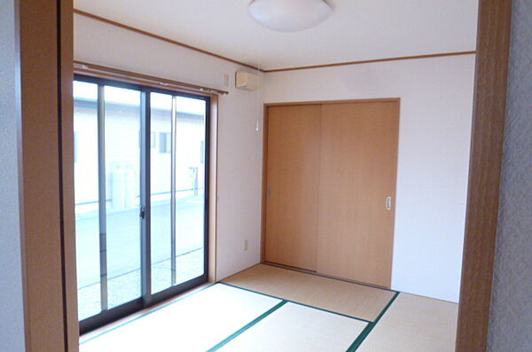 detached 群馬県伊勢崎市市場町２丁目894-1

地図を見る