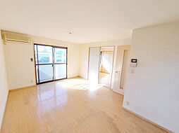 ベルサード　A 101 1階2LDKのリビング/ダイニング