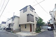 北与野駅より徒歩11分 築9年9ヶ月 3階建の賃貸物件
