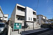 市川駅より徒歩8分 築3年9ヶ月 2階建の賃貸物件