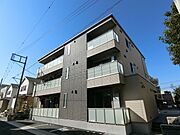 本八幡駅より徒歩13分 築5年8ヶ月 3階建の賃貸物件
