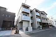 江北駅より徒歩19分 築2年9ヶ月 3階建の賃貸物件