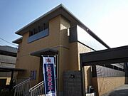 北千住駅より徒歩5分 築16年8ヶ月 2階建の賃貸物件