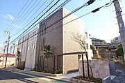 上大岡駅より徒歩8分 2階 築5年の賃貸物件