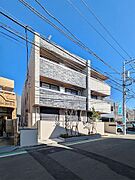 白楽駅より徒歩12分 新築 3階建の賃貸物件