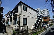 京急鶴見駅より徒歩10分 築27年7ヶ月 2階建の賃貸物件