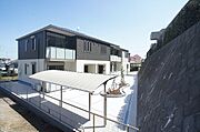鶴見駅よりバス5分 徒歩3分 1階 築11年5ヶ月の賃貸物件