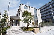 綱島駅よりバス18分 徒歩2分 2階 築13年の賃貸物件