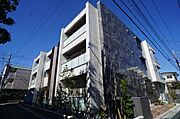 新中野駅より徒歩4分 2階 築5年7ヶ月の賃貸物件