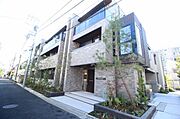 新高円寺駅より徒歩6分 3階 築3年11ヶ月の賃貸物件