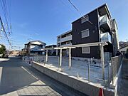 東海大学前駅より徒歩4分 築5年4ヶ月 3階建の賃貸物件