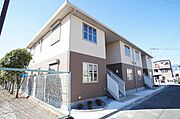秦野駅よりバス7分 徒歩4分 築13年8ヶ月 2階建の賃貸物件