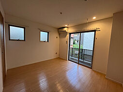 フォレ・グラース 0105 1階1Kのリビング/ダイニング