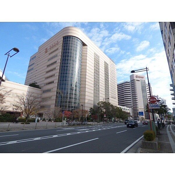 ショッピング施設「そごう千葉店まで6483m」
