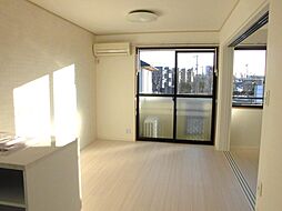 クロワール　I/II 1-201 2階2DKの室内