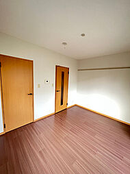 アヴィオン 0101 1階1Kのリビング/ダイニング