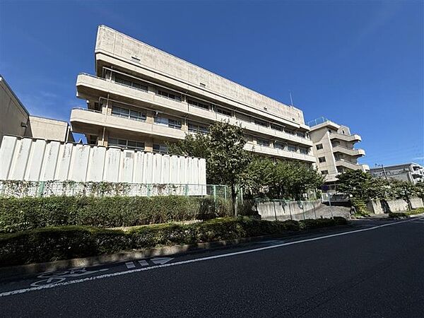 中学校「さいたま市立尾間木中学校まで521m」