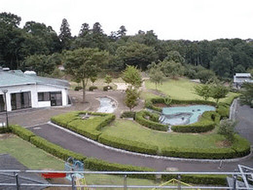 公園「宮山公園まで1047m」