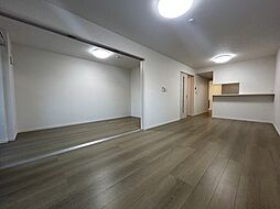 パークフロント府中美好町 0102 1階2LDKのリビング/ダイニング