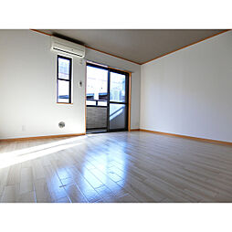 ベルクロワ 0102 1階1Kのリビング/ダイニング