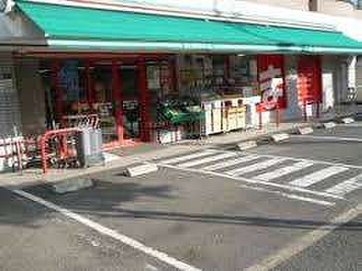 スーパー「まいばすけっと南篠崎町4丁目店まで183m」
