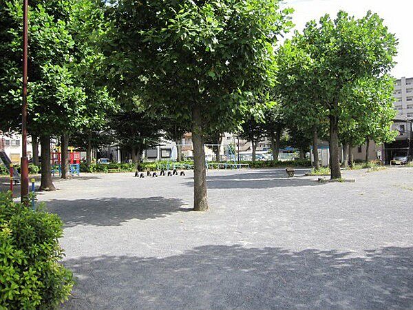 公園「大谷口馬屋敷緑地まで991m」
