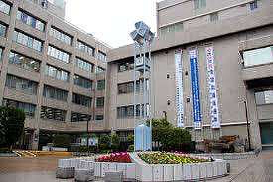 役所「品川区役所まで2347m」