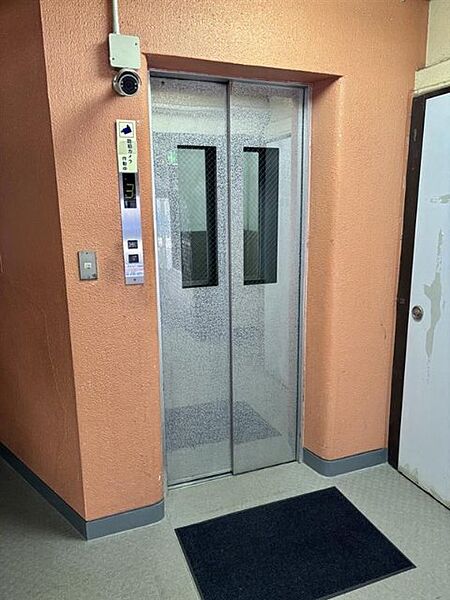 エレベーター有り